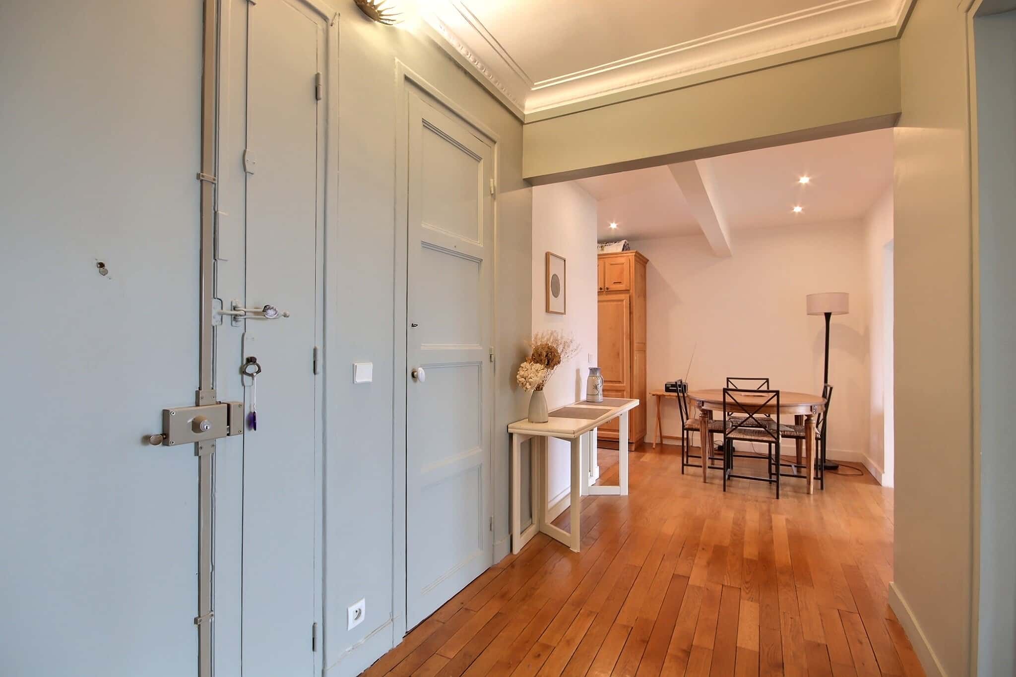 Location Appartement meublé 2 chambres - 72m² - Port Royal / Raspail - Paris