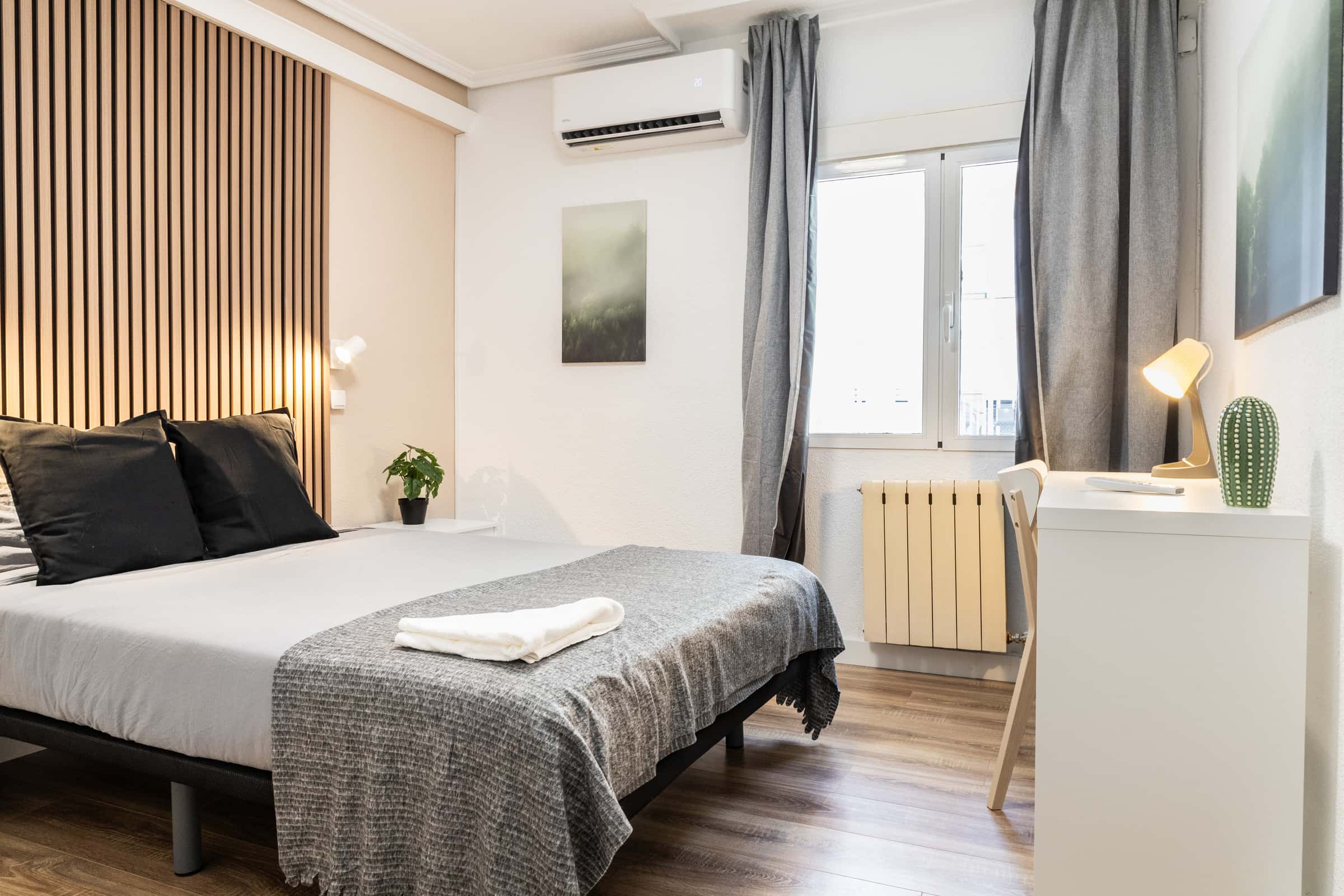 Zimmer in Paseo de los Jesuitas, Madrid für 80 m² mit 4 Schlafzimmer