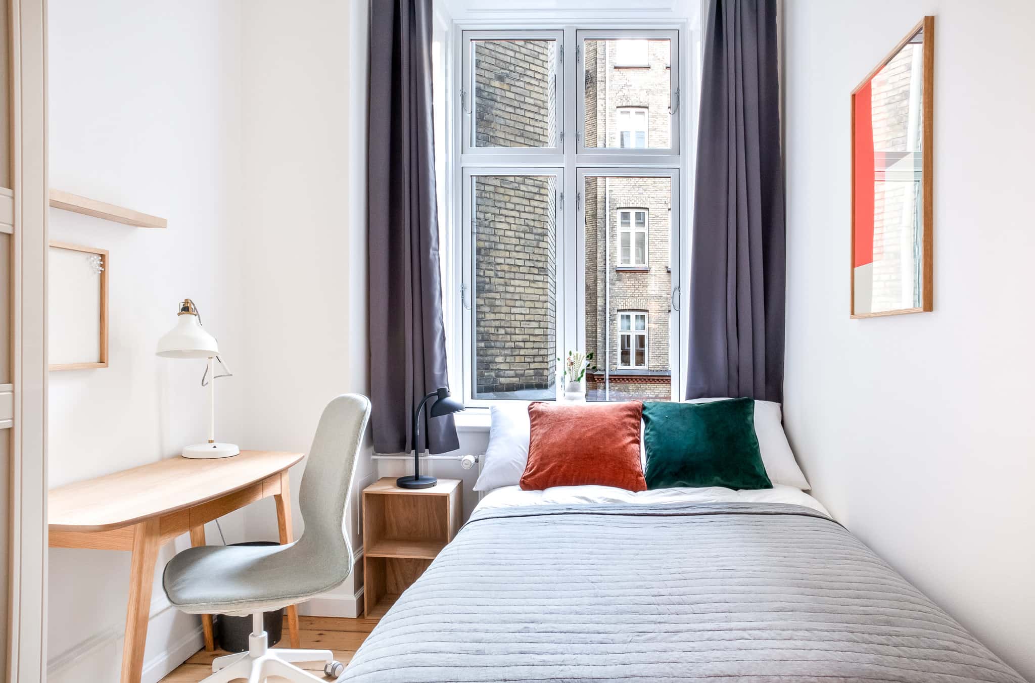 Gudrun Room 8 Standard