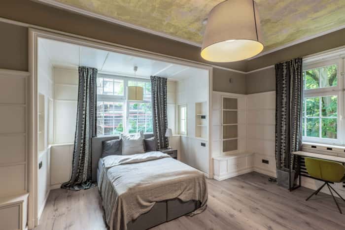 Listing photo thumbnail