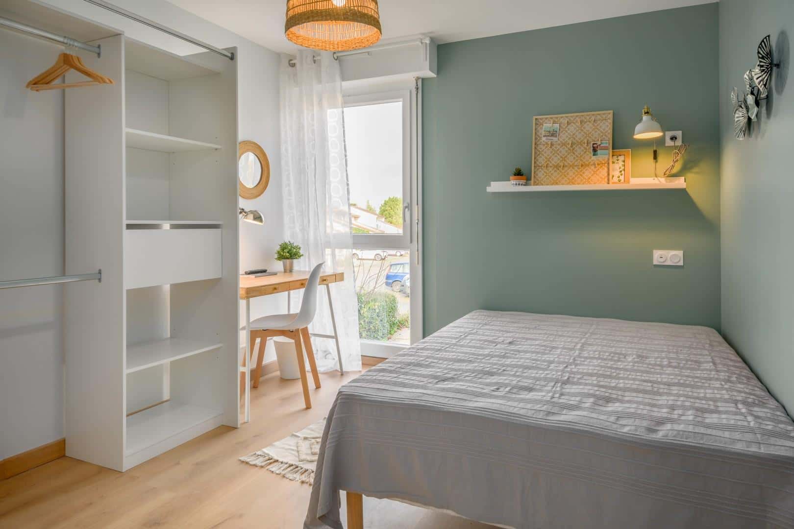 Chambre 4 - STEHELIN