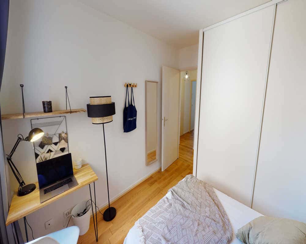 Chambre dans le rue de Brest