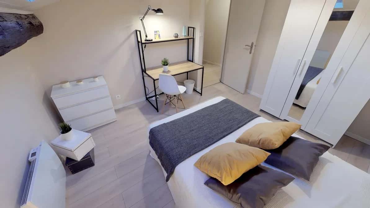 Stanza in Cours Gambetta, Montpellier di 115 m² con 6 camere