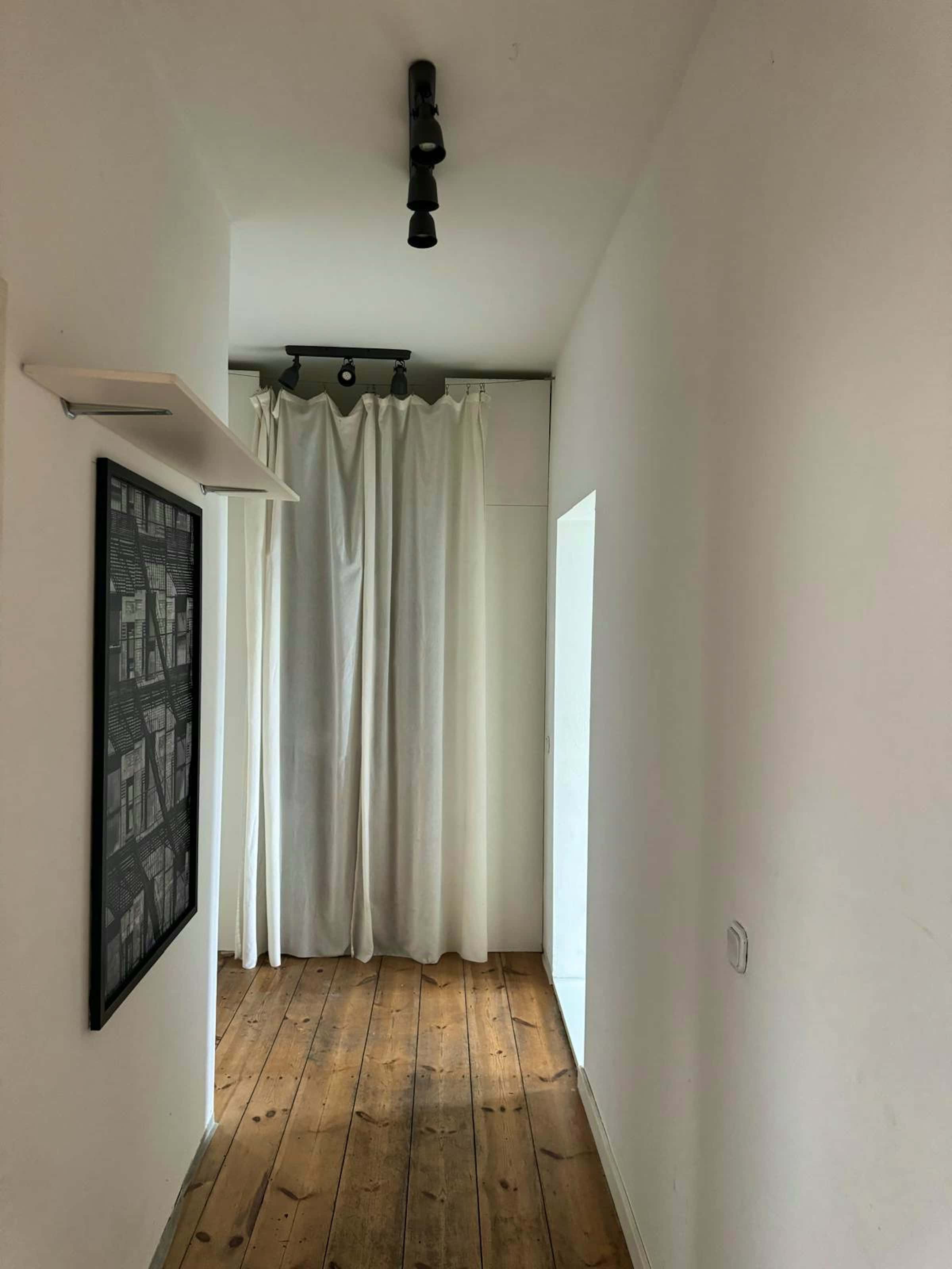 Krossener Straße - Smaill Room