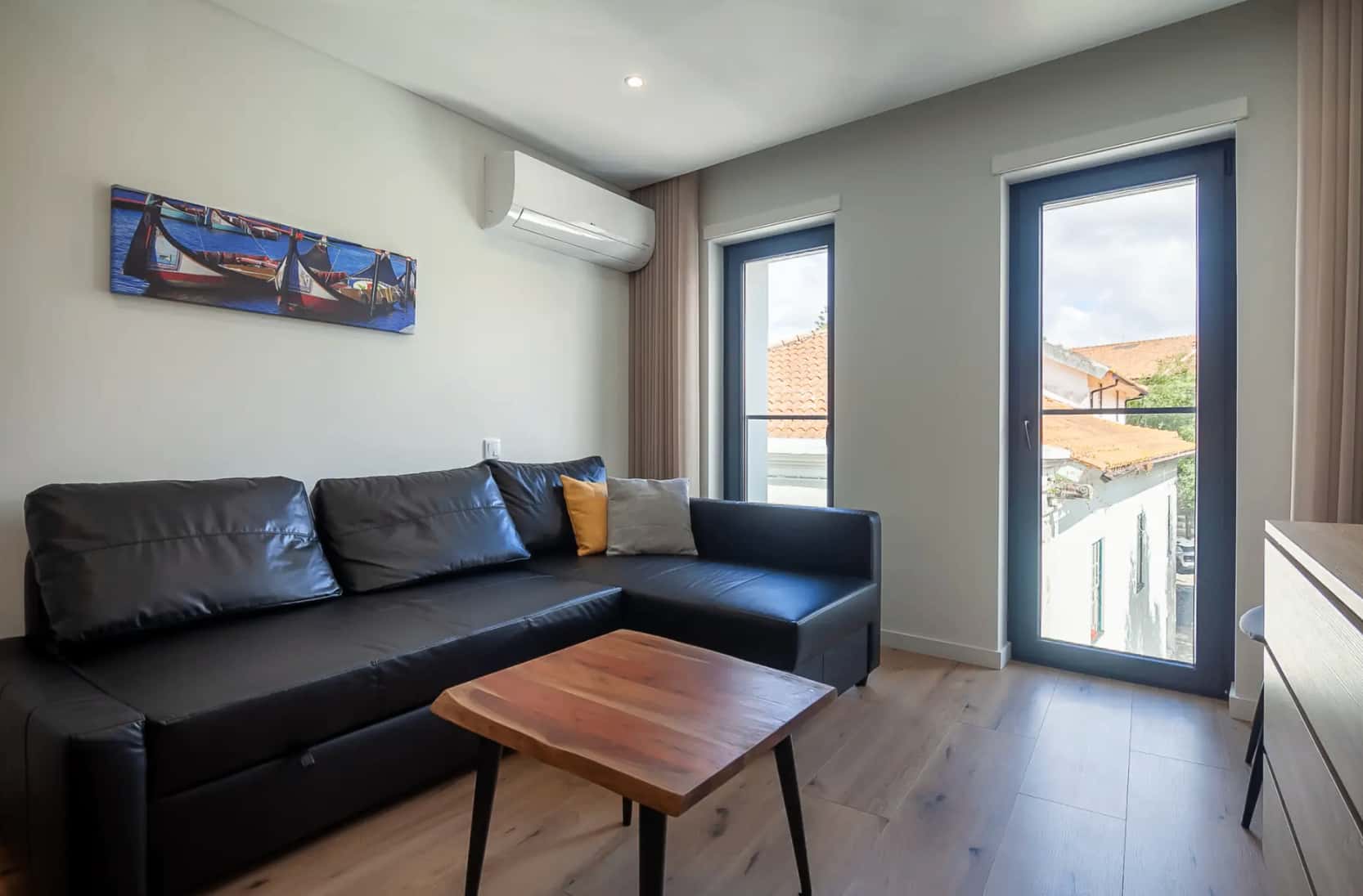 Bright and cozy apartment in Aveiro