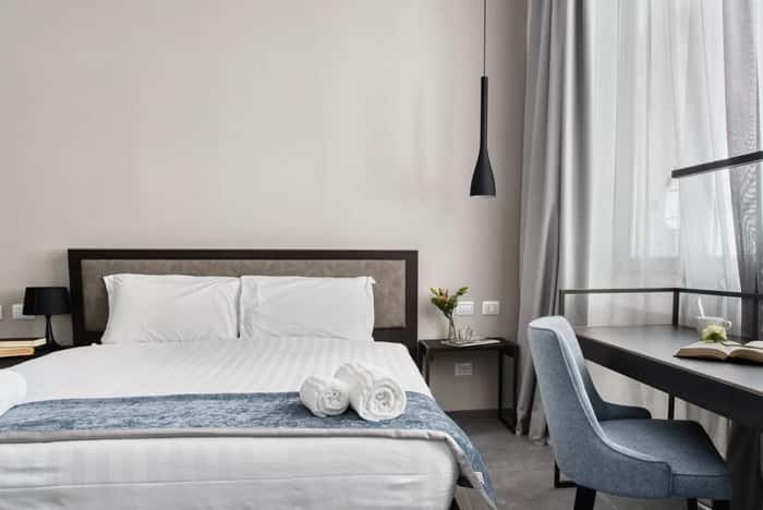 Listing photo thumbnail