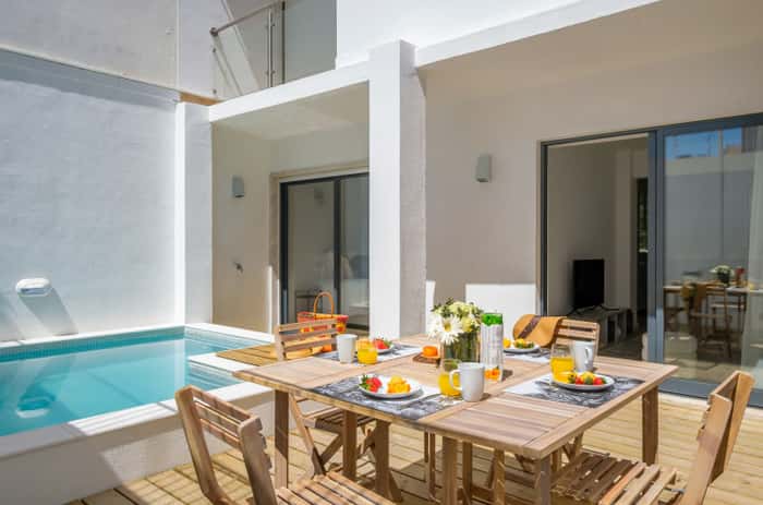 Listing photo thumbnail