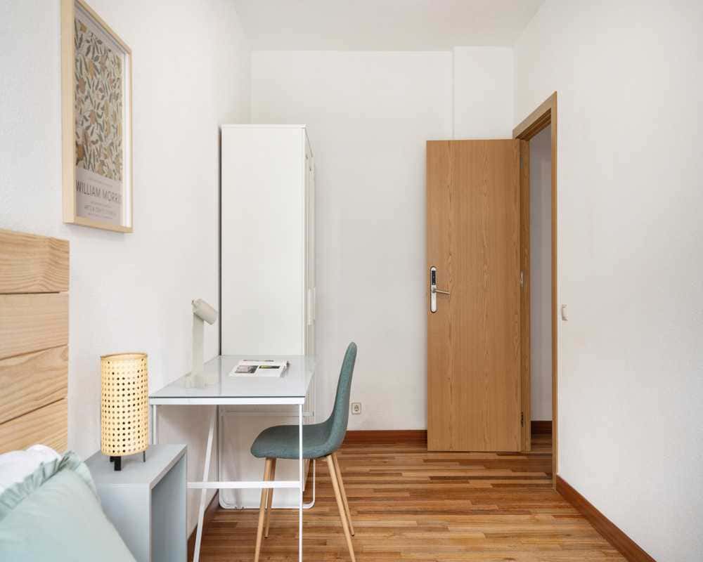Habitación individual en la Calle Mesena