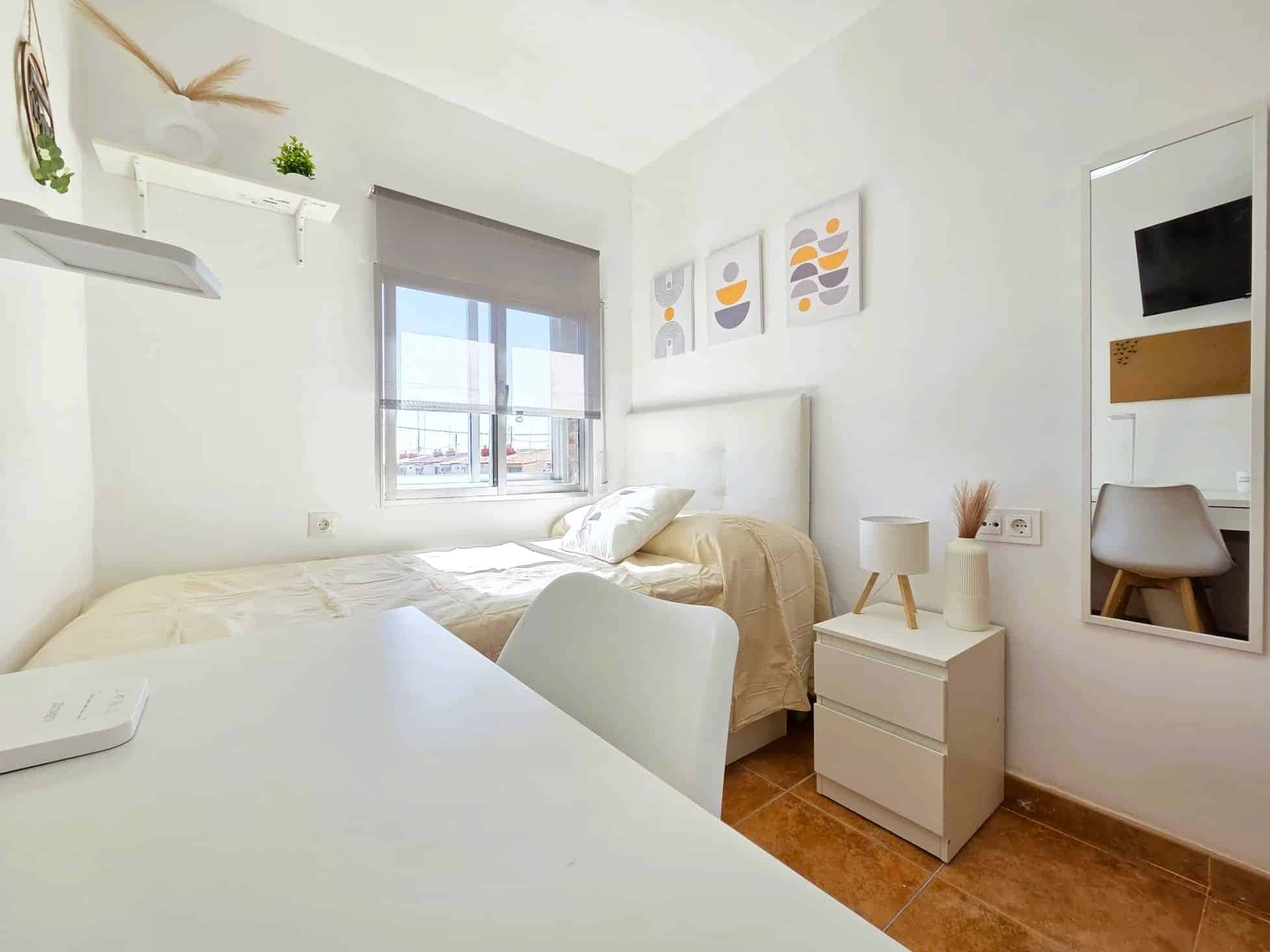 Habitacion privada en Vélez Málaga , Madrid