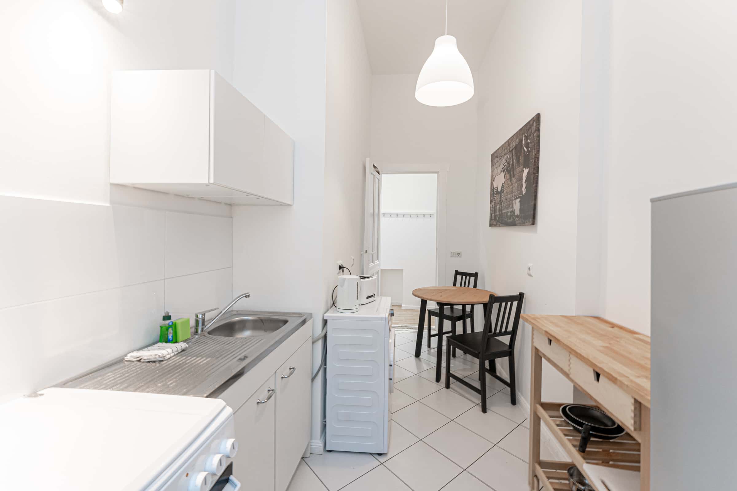 Studio Apartment 4