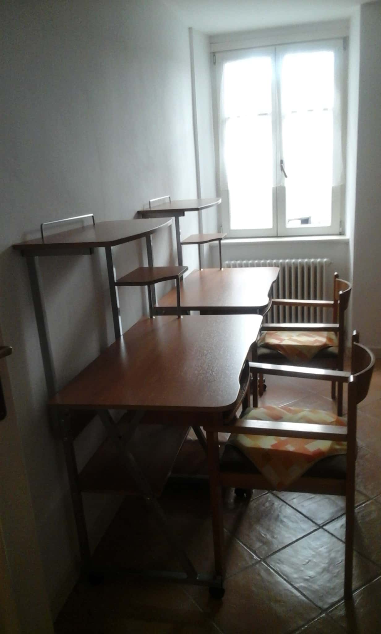 A8/S3 - stanza con due letti uniti, appartamento con due bagni completi, Centro Storico, Trento