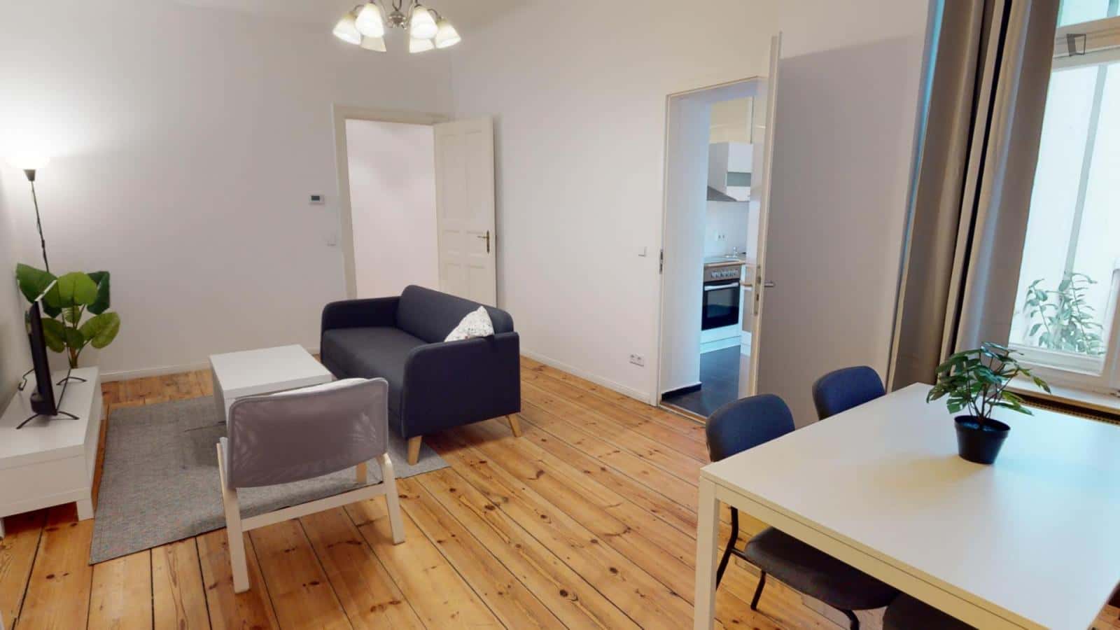 Apartment in Huttenstraße, Berlin for 55 m² with 1 bedroom - Photo 3