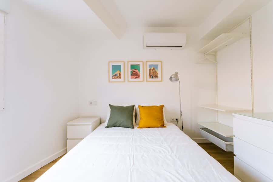 Habitación en piso de 4 habitaciones en La Petxina