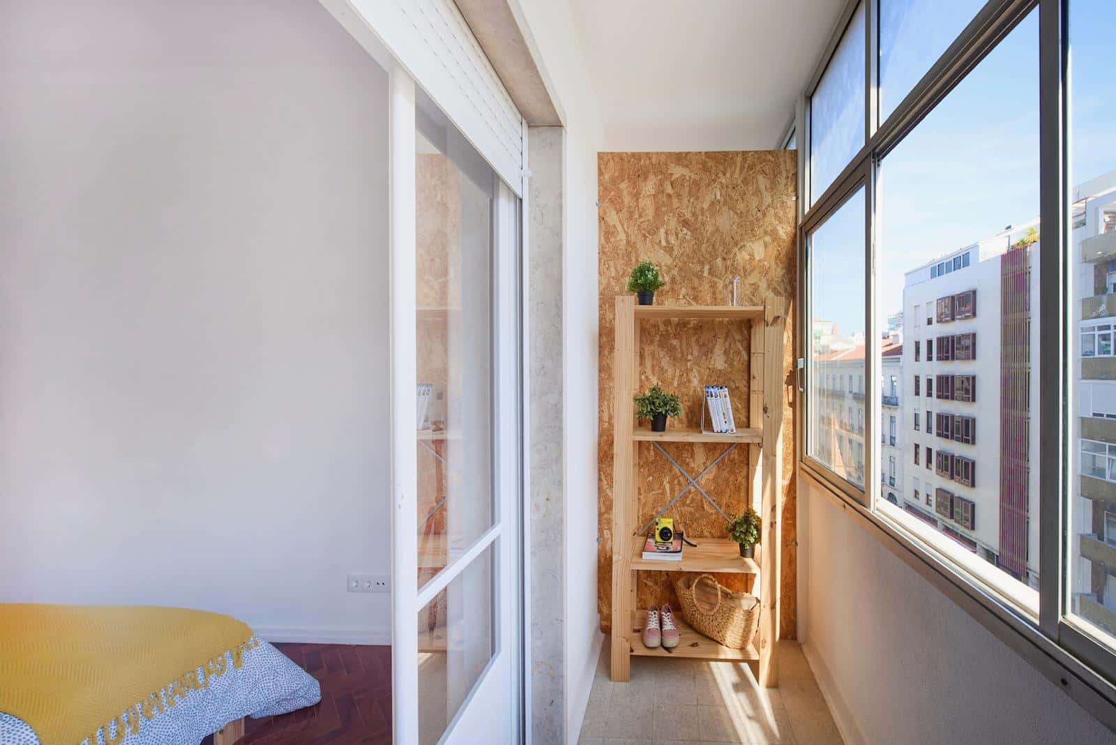 Bedroom in a 7-bedroom apartment in Lisbon - Room 1