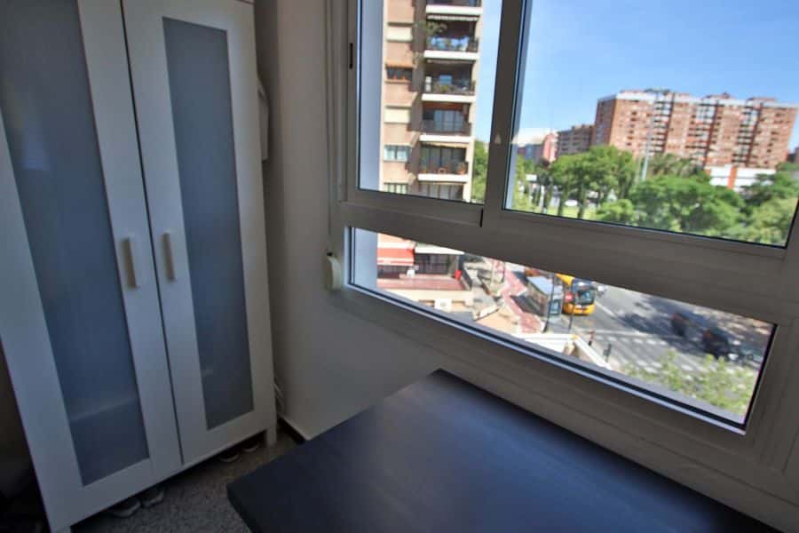 Habitación en piso de 4 habitaciones en Ciutat Universitaria