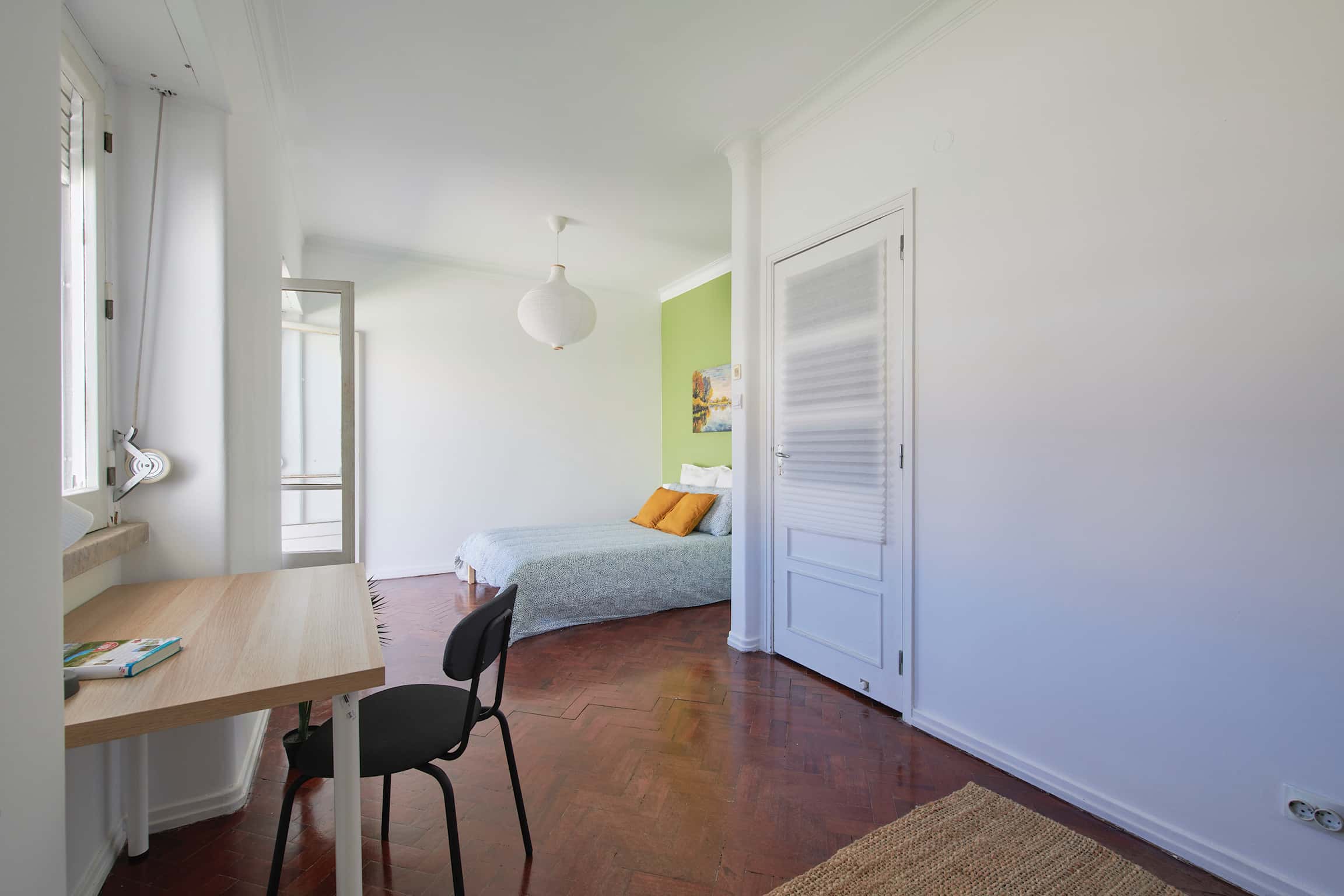 Bedroom with private terrace in a 5-bedroom apartment in Lisbon - Room 5