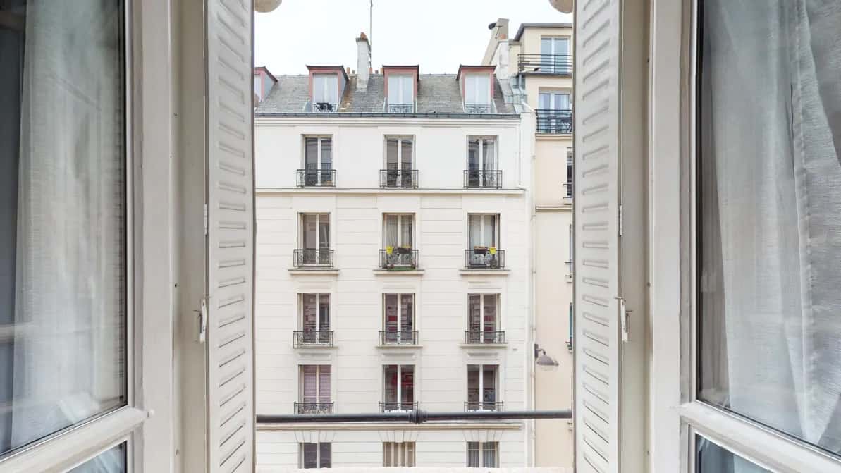 Stanza in Rue le Marois, Paris di 90 m² con 5 camere