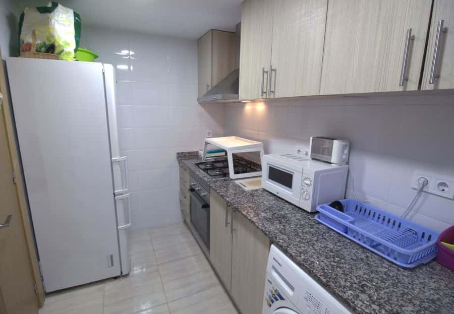 Habitación en piso de 4 habitaciones en Algirós