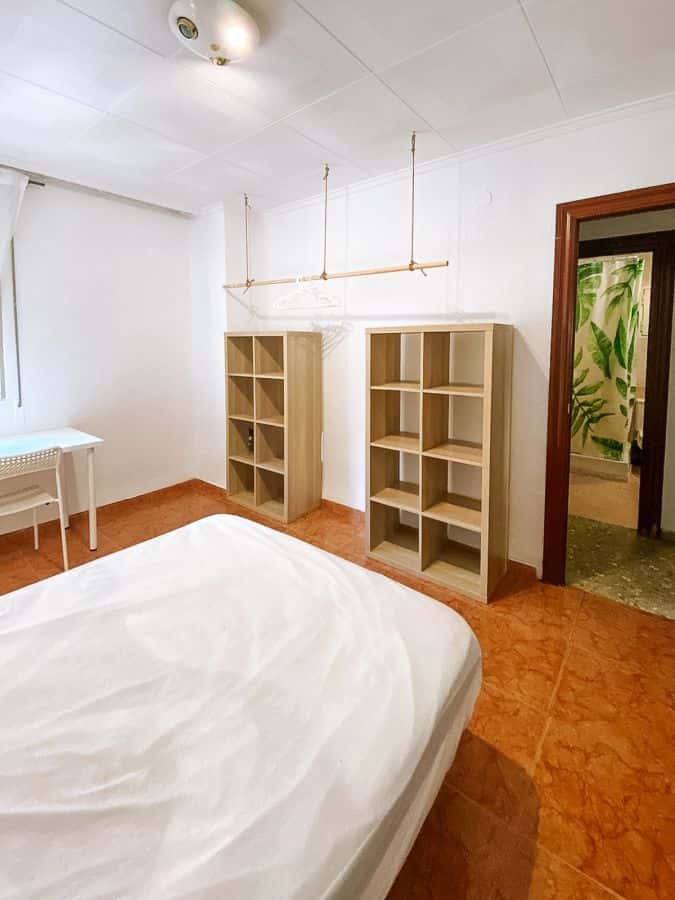Habitación en piso de 4 habitaciones en Algirós