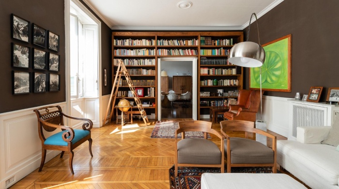 Listing photo thumbnail