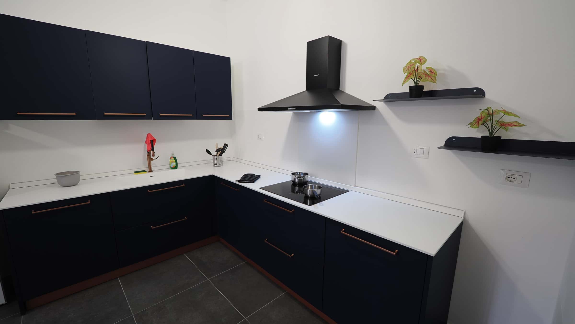 Corso Peschiera 232 - Stanza 131