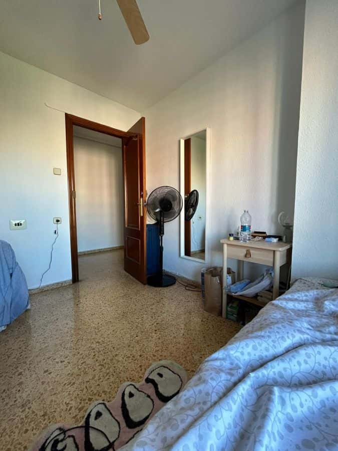Habitación en piso de 4 habitaciones en Poblados Marítimos