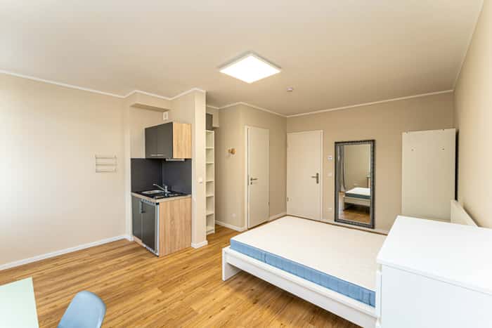 Listing photo thumbnail