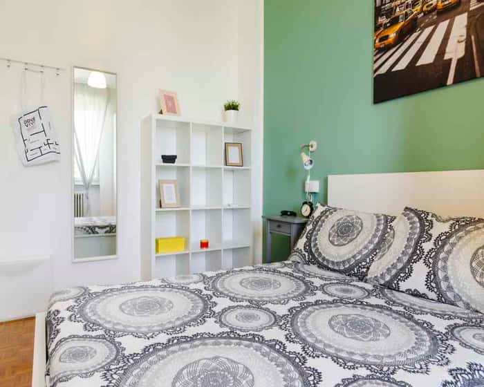 Listing photo thumbnail