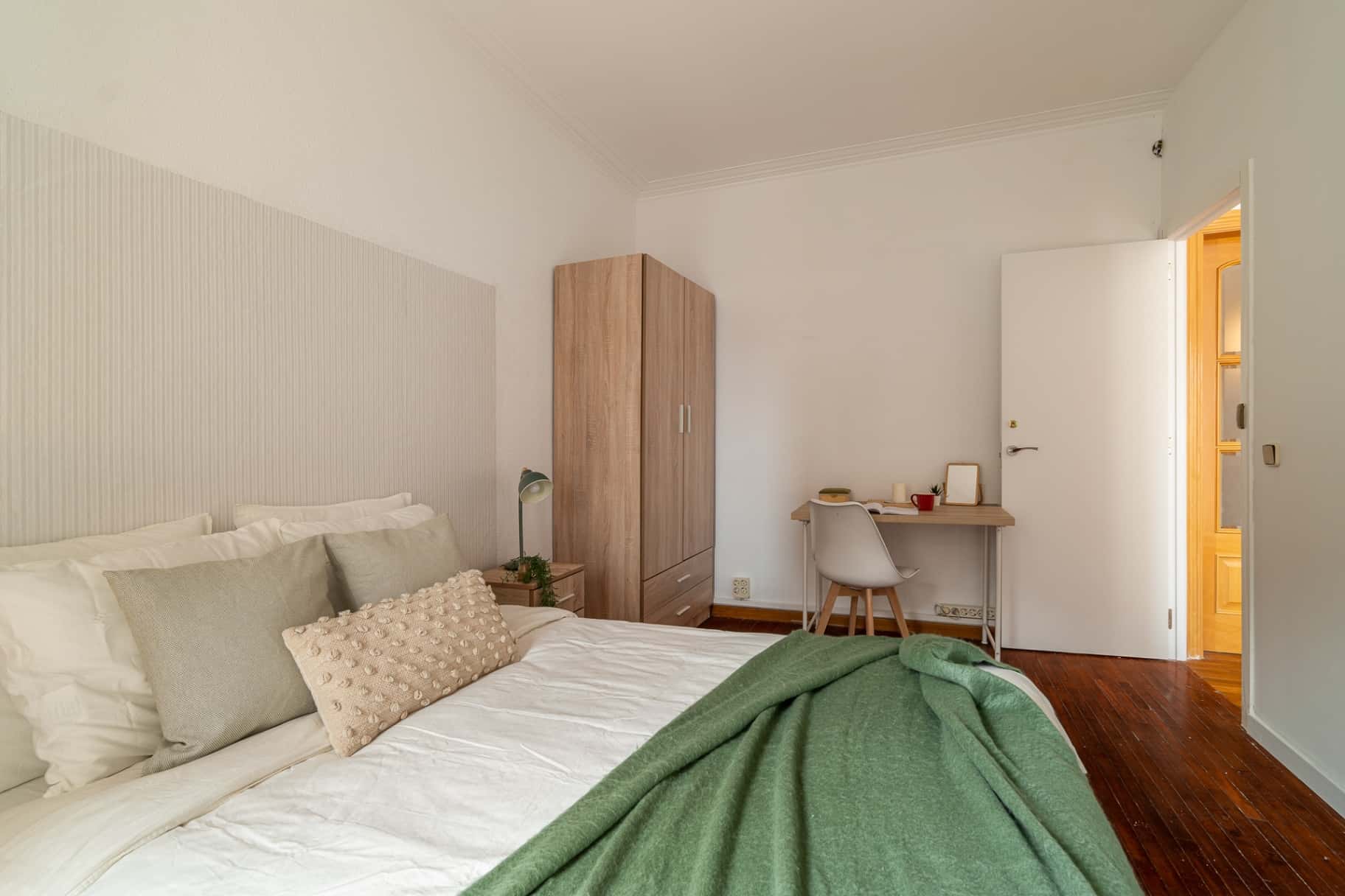 Habitacion privada en Carrer d'Aragó,  L'Eixample,  Barcelona