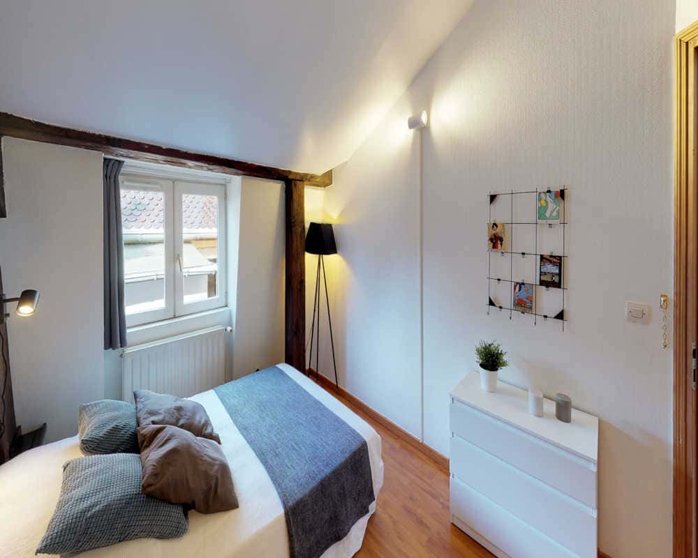 Chambre dans le rue Lanterne