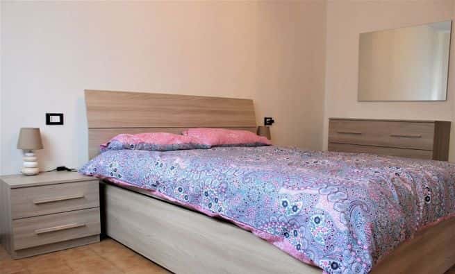 Stanza in Via Cascina dei Prati, Milano di 80 m² con 2 camere