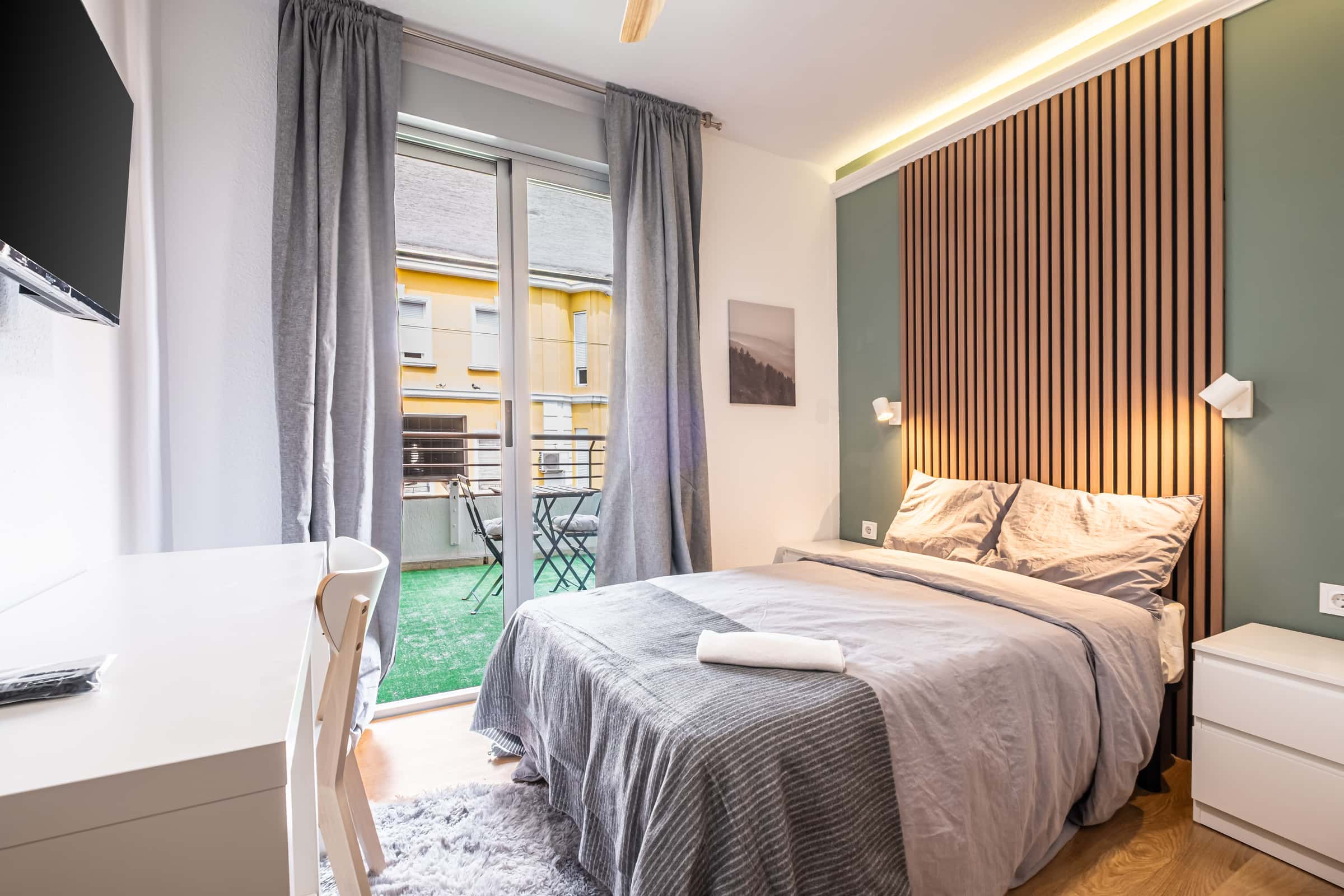 Zimmer in Carrer Cardenal Belluga, Alacant für 100 m² mit 5 Schlafzimmer