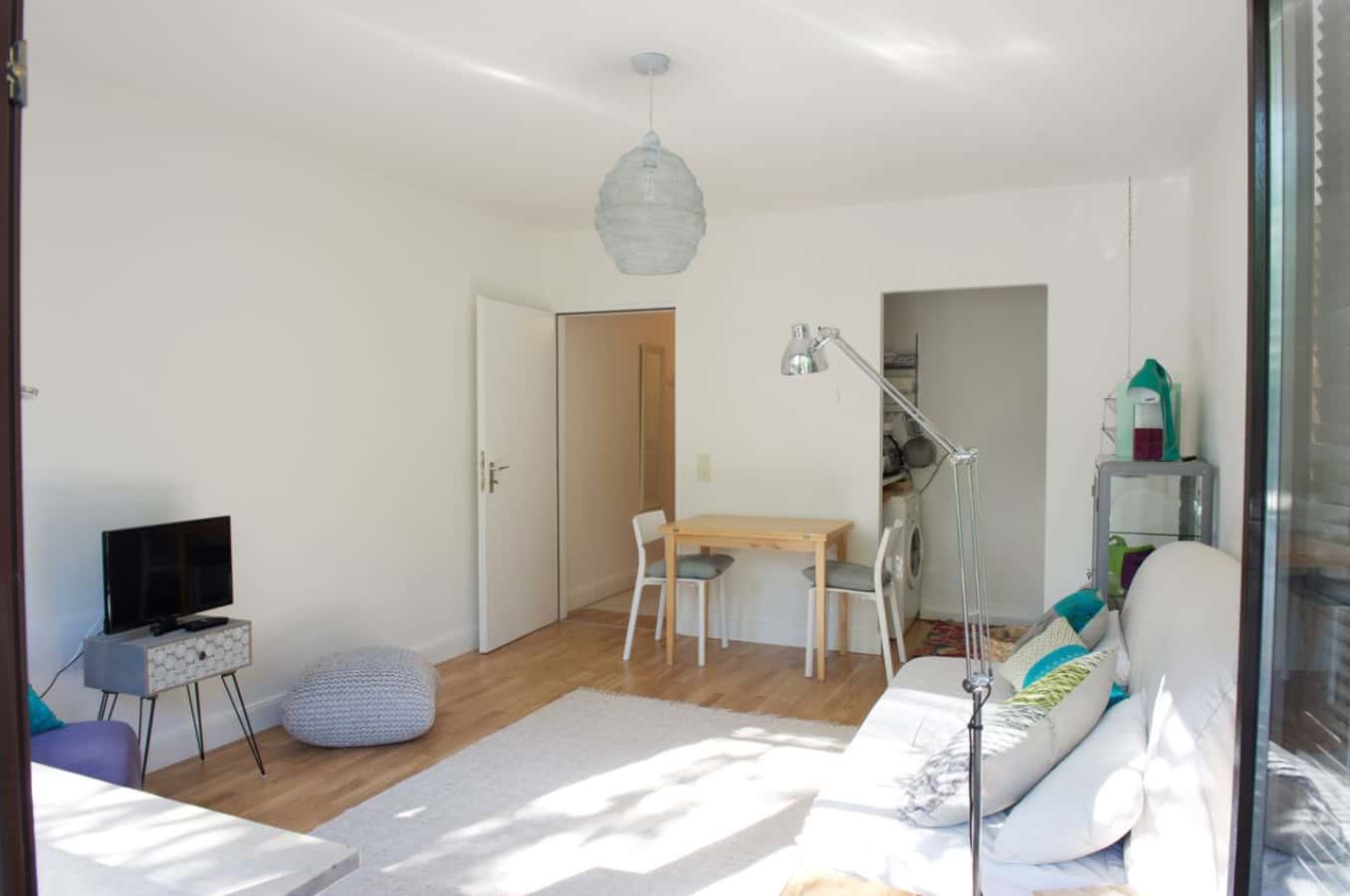 Sunny furnished apartment with balcony in Düsseltal - Photo 4
