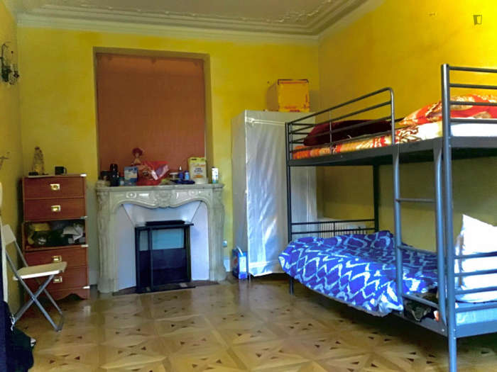 Listing photo thumbnail