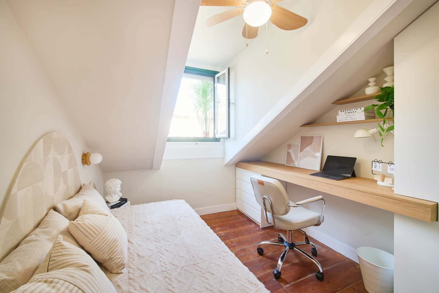 Room 2 - 98. Largo Vitorino Damasio 2 AFE