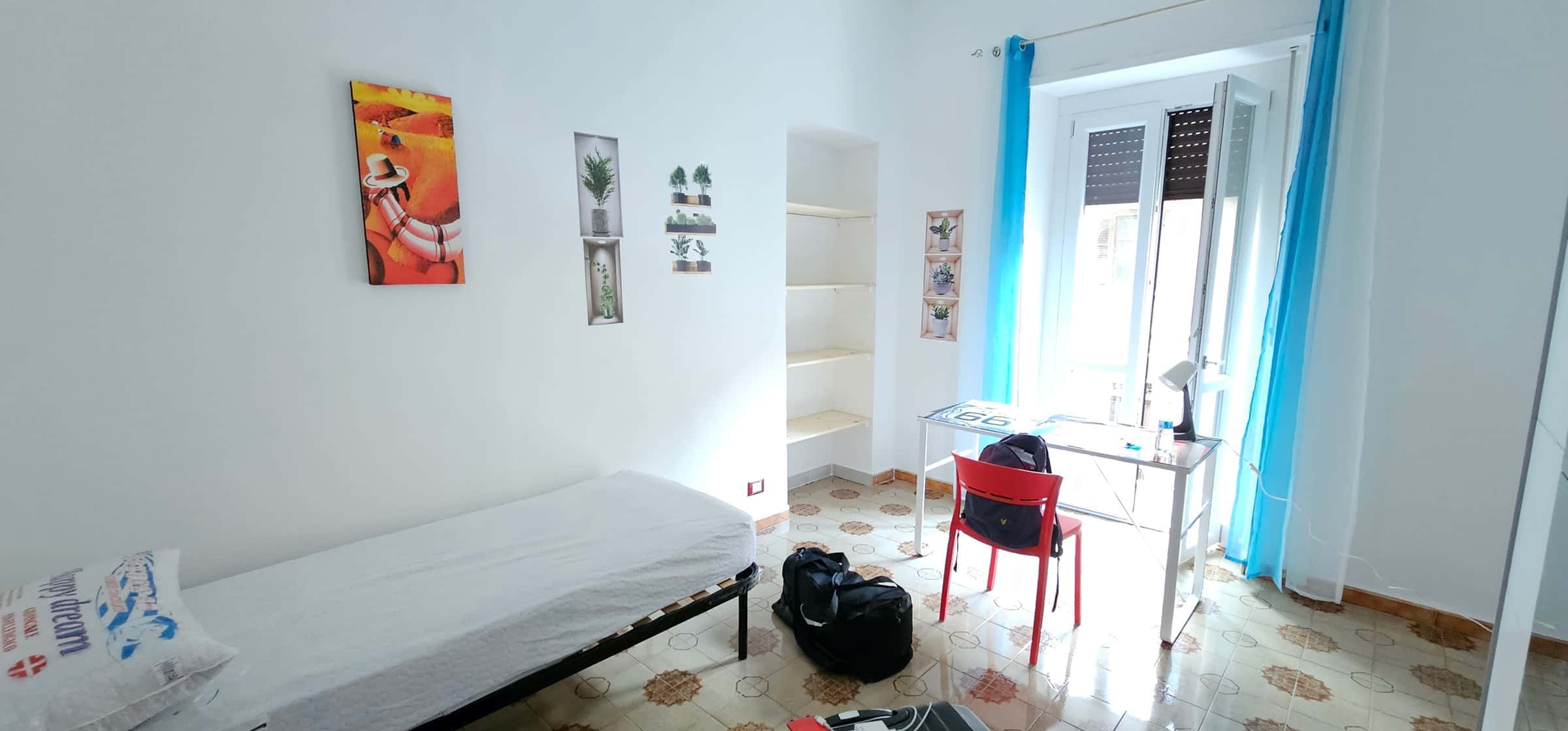 Room in Via Villarbasse, Torino for 60 m² with 2 bedrooms