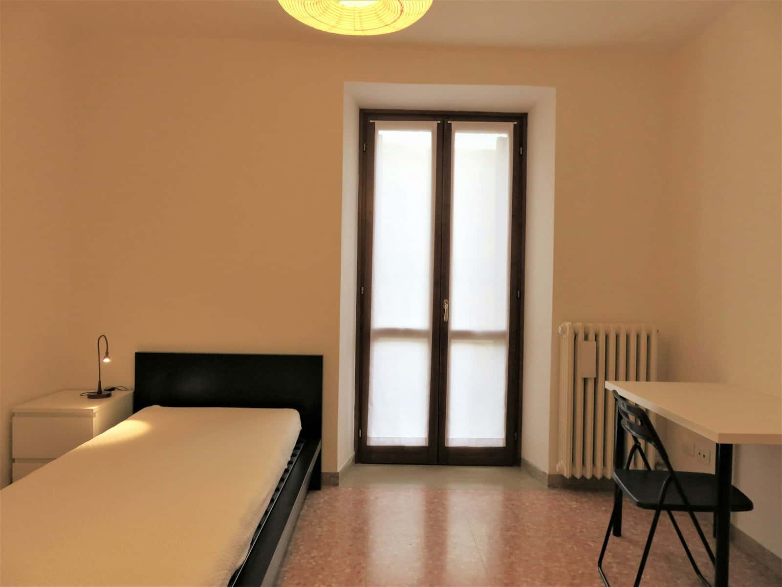 Stanza in Via Santa Chiara, Verona di 61 m² con 3 camere