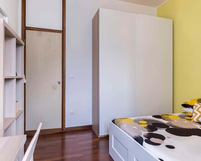 Listing photo thumbnail