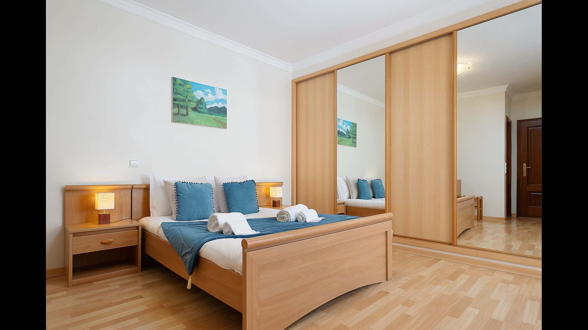 Comfy 4BDR Apartment in Portimão