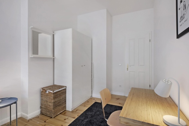 Listing photo thumbnail