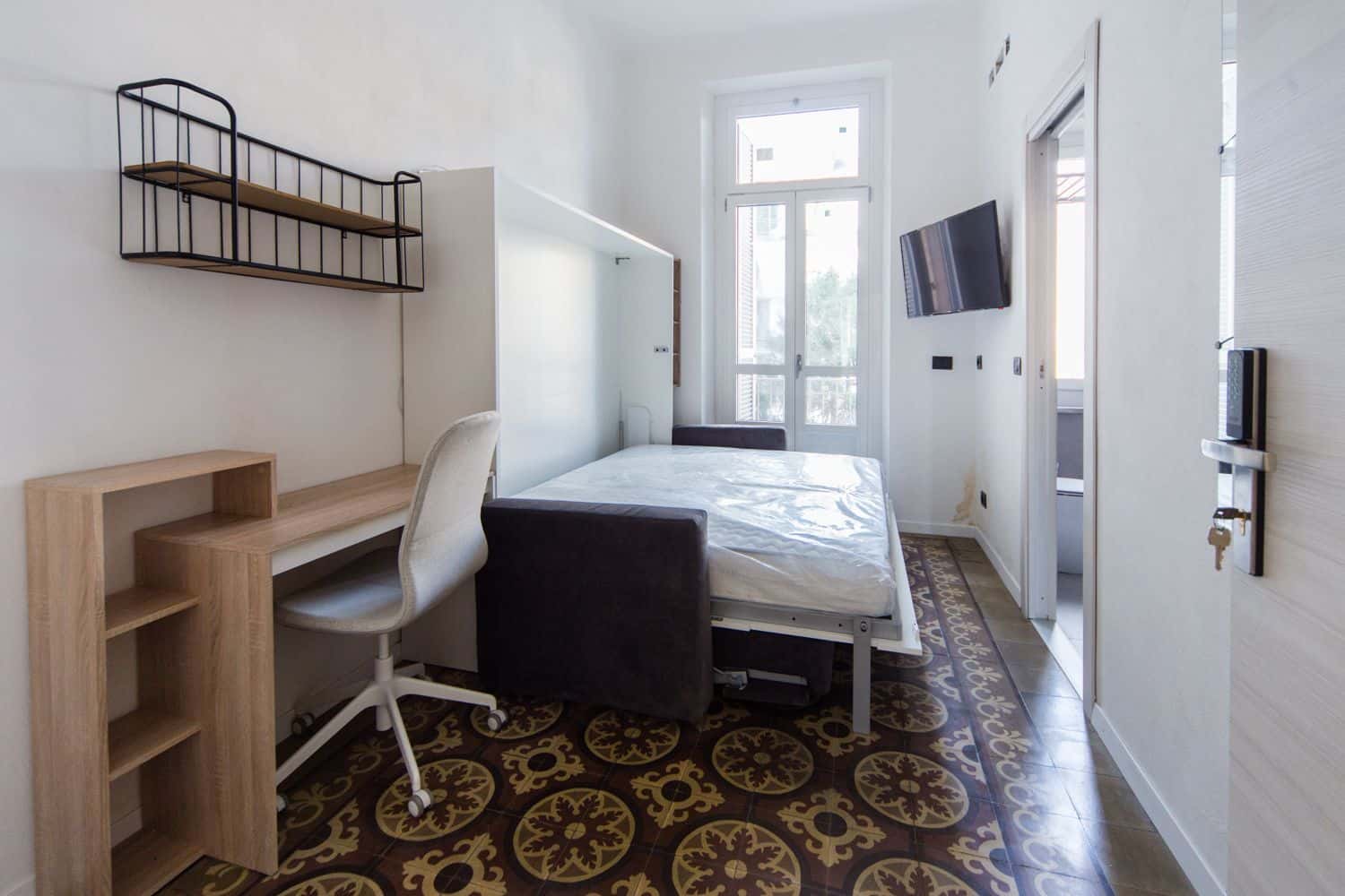 Stanza 3 con bagno privato in Via Pier Dionigi Pinelli, Torino