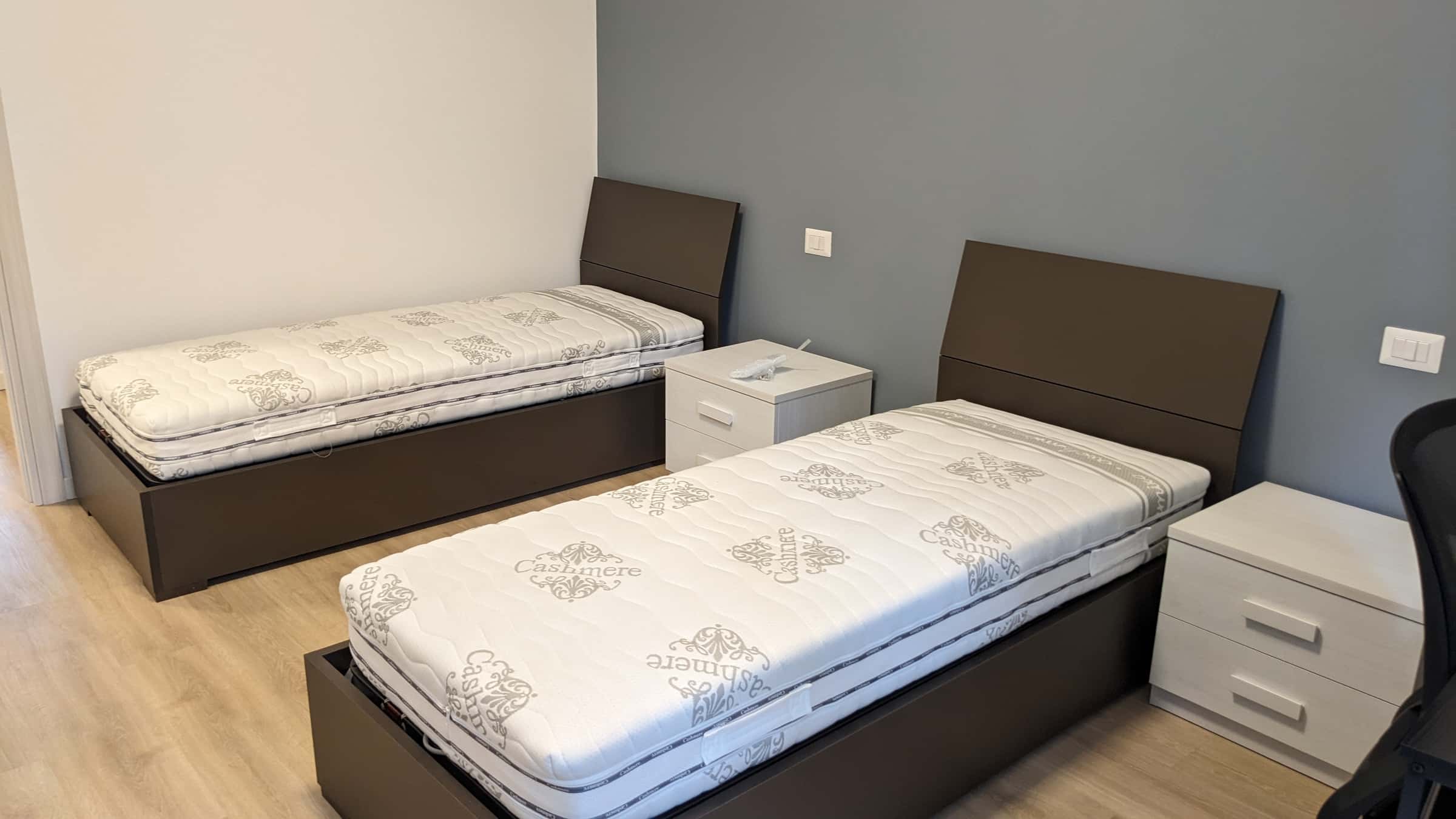 Room in Via Cipriano Facchinetti, Milano for 80 m² with 3 bedrooms