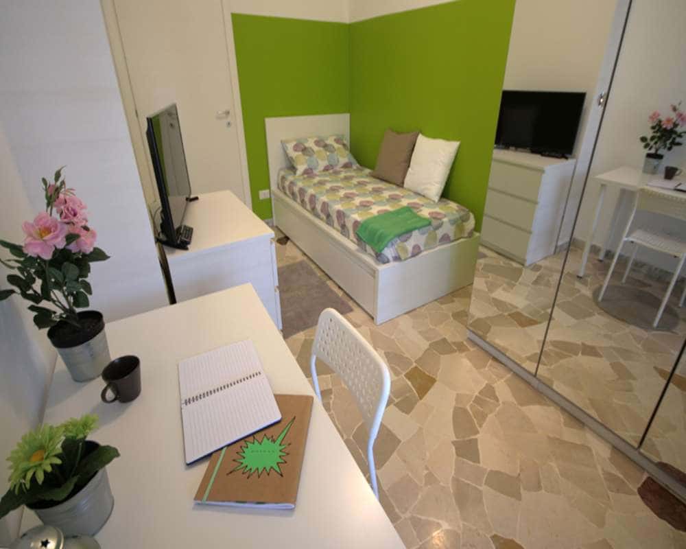 Special Offer: Stanza in Via Gaeta