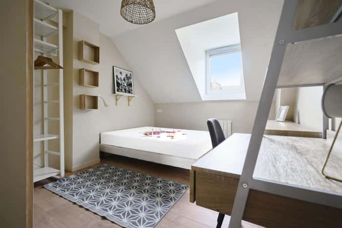 Listing photo thumbnail