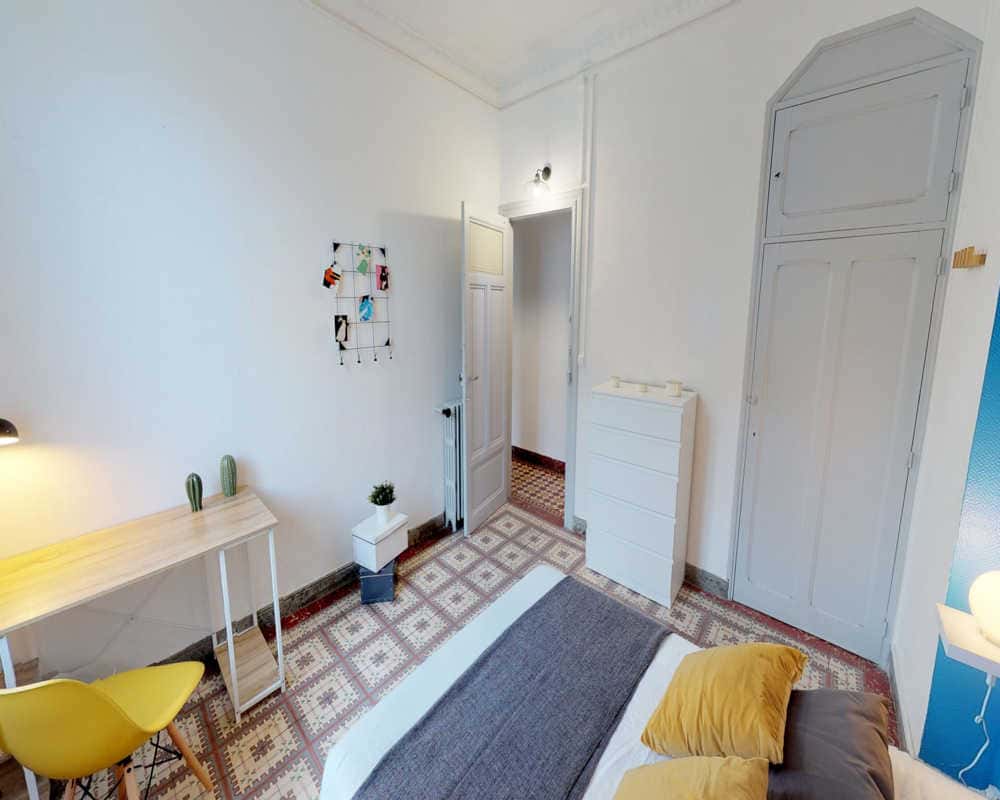 Chambre dans le rue du Carré du Roi