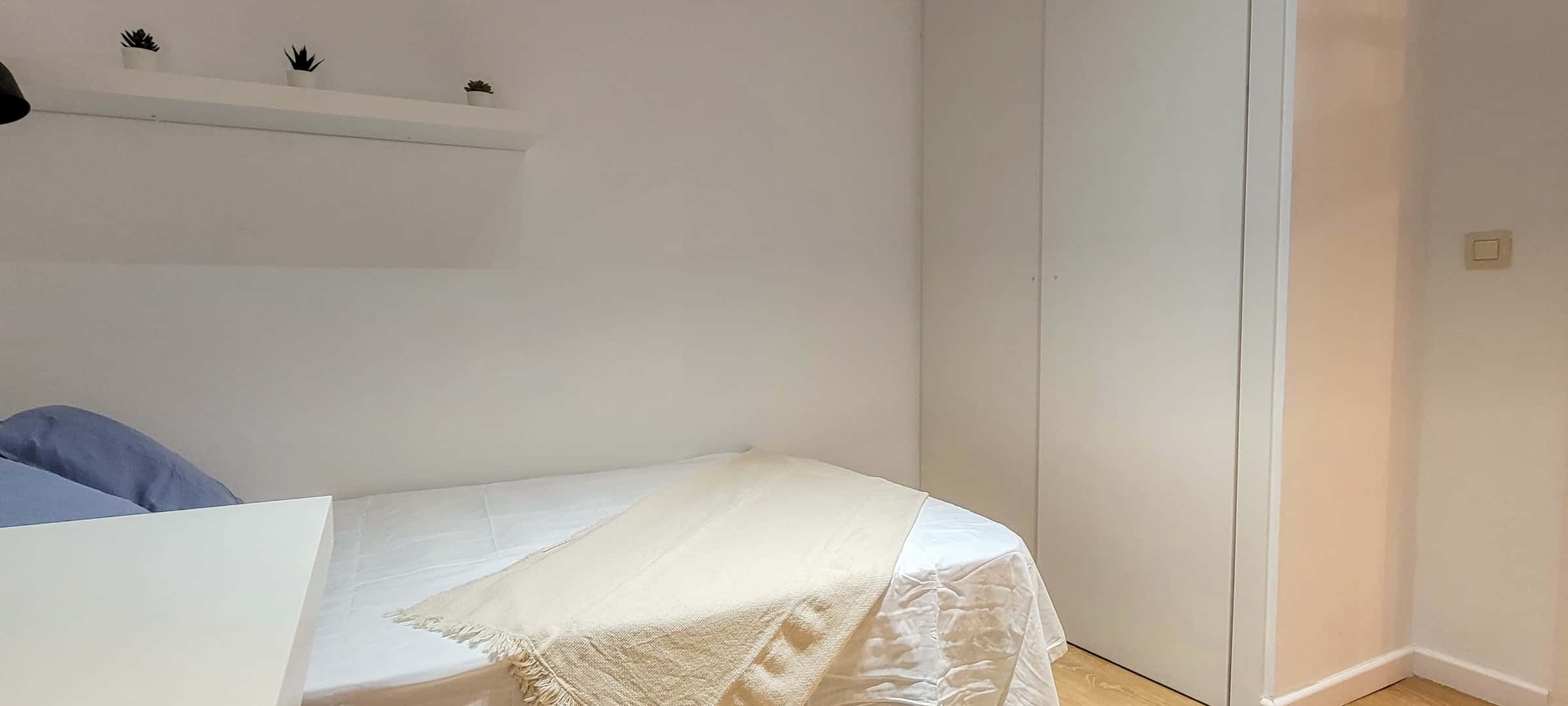 Habitación en Madrid Chamberí metro Rubén Darío  116H1