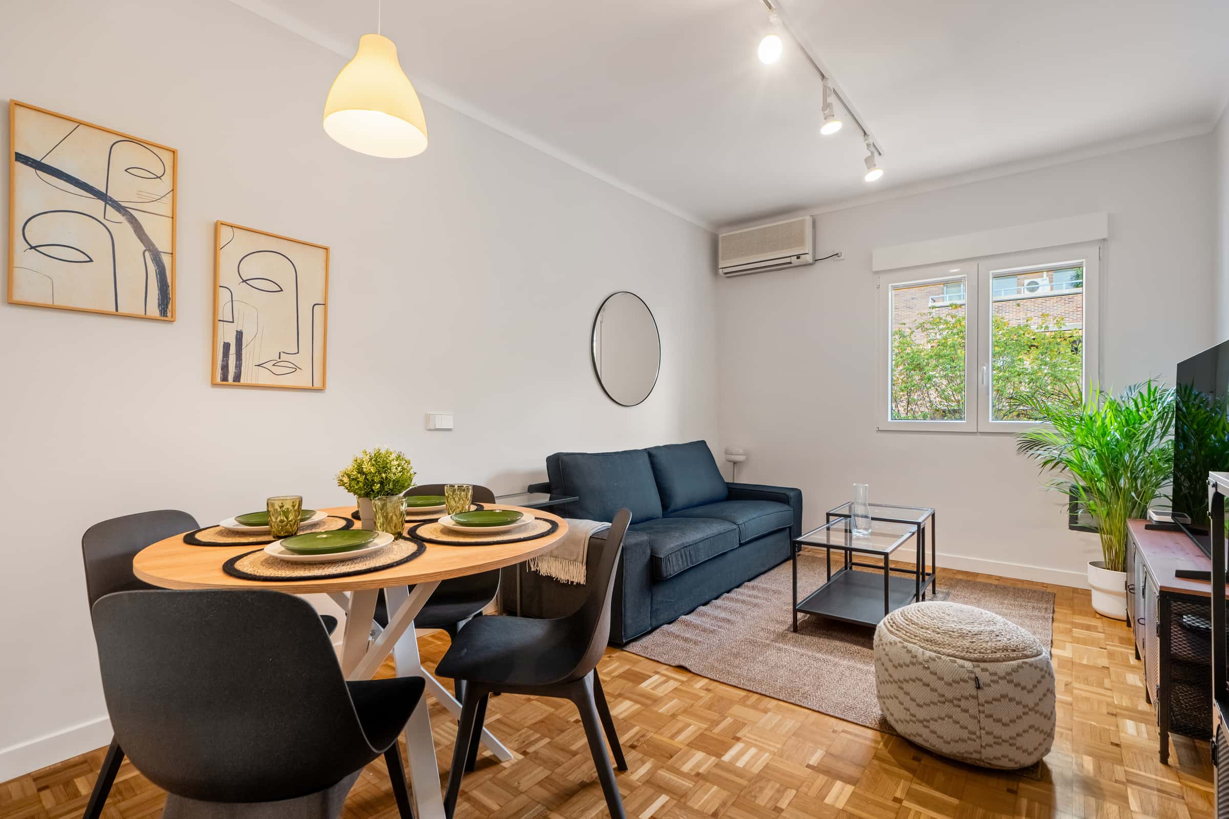 Apartamento em Calle del Duque de Sevilla, Madrid para 104 m² com 2 quartos