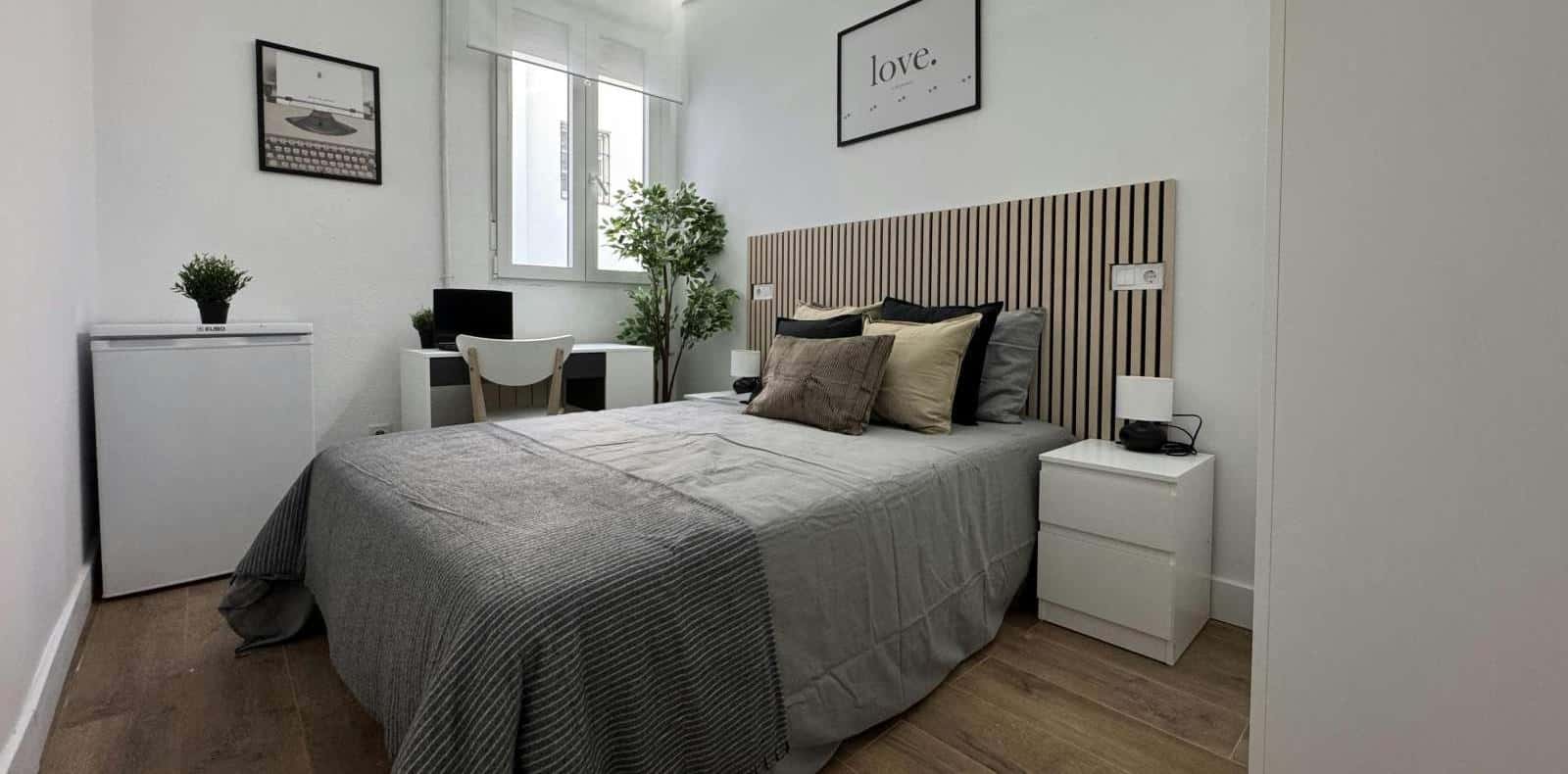 Double bed in