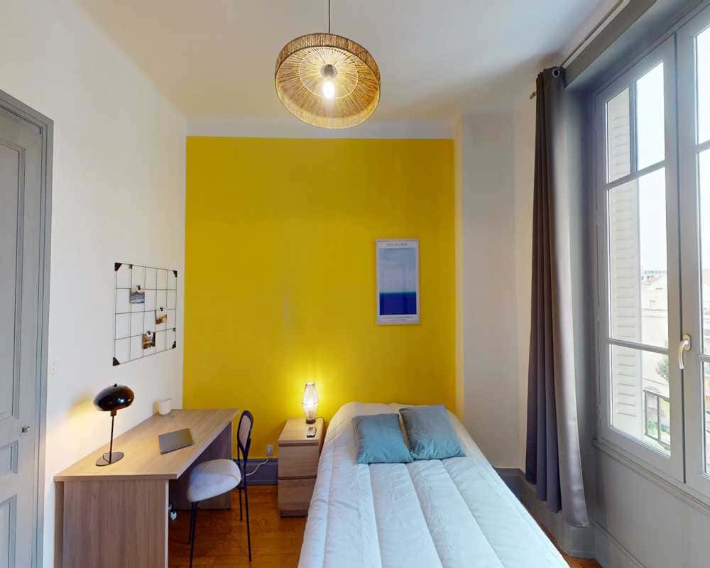 Chambre dans le rue de crequi