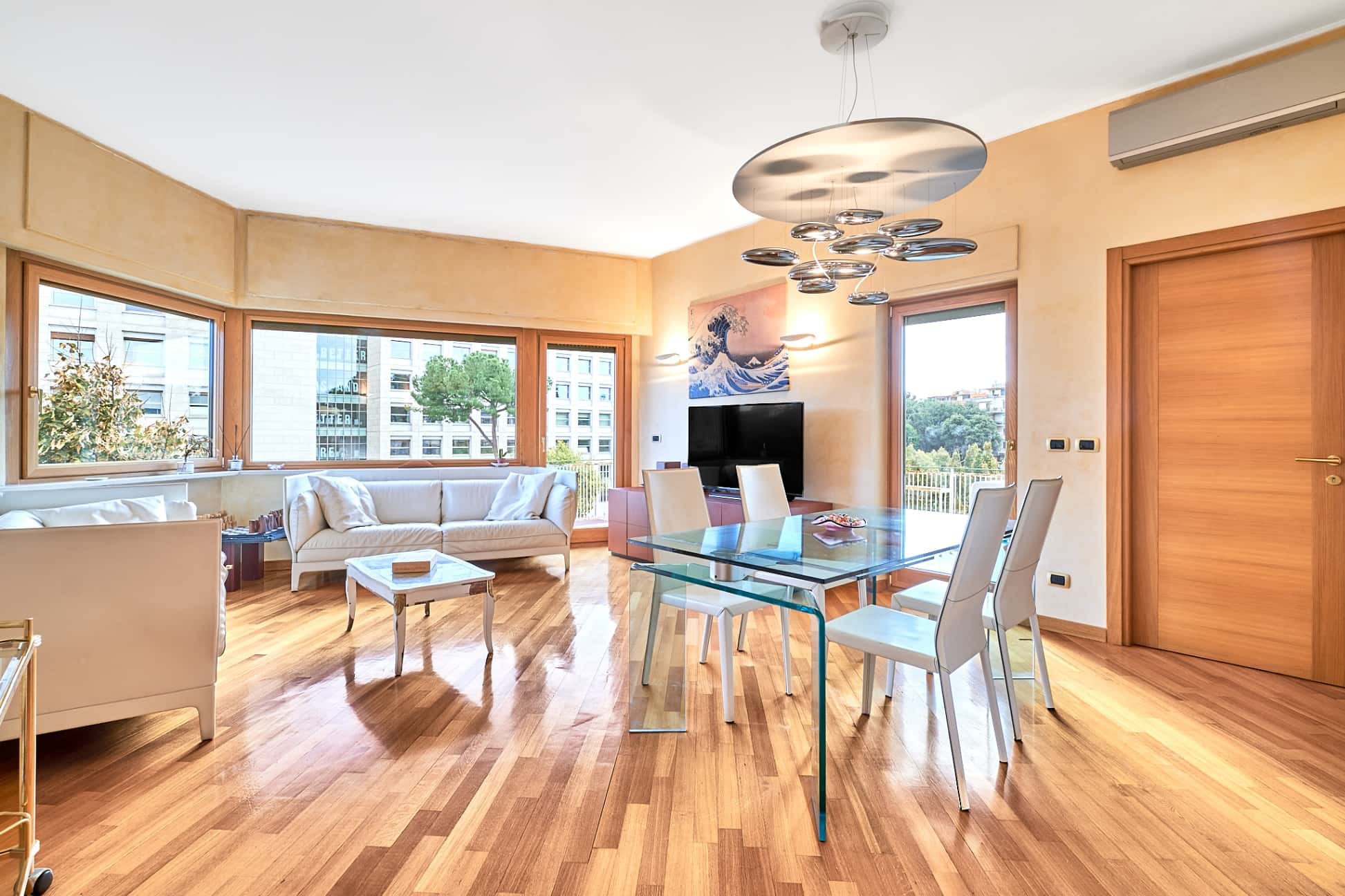 LUXURY HOME - COLOSSEUM